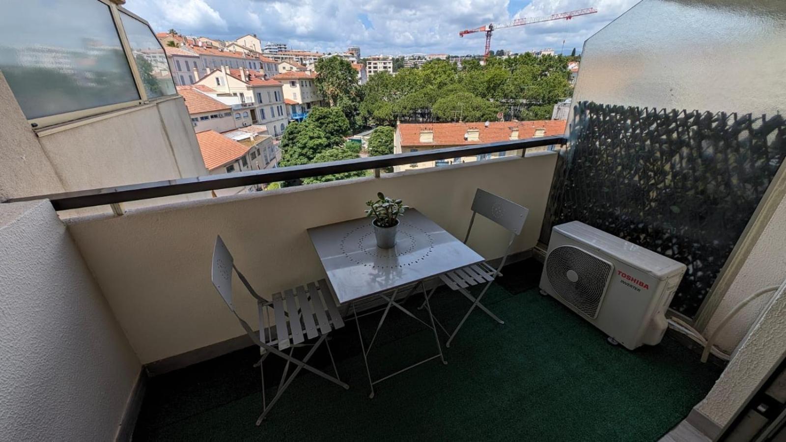 Neuf Centre 500 M Apartamento *